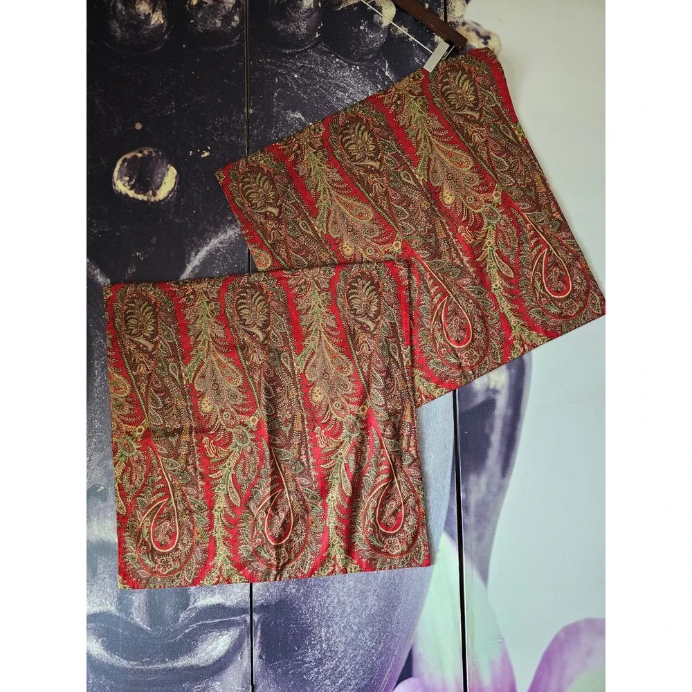 Pottery Barn Red Paisley Cotton Linen 24x24 Pillow Covers Set of 2